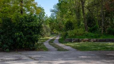 Parc des berges de Bordeaux, petit chemin.